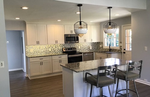 Lithonia House | Spacious Historic 4 bed 2 bath Home close to Atlanta and State Parks