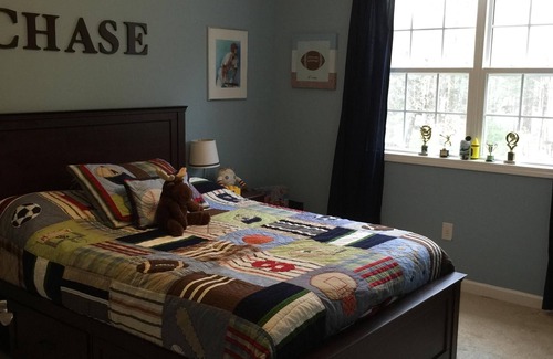 Gansevoort House | Spacious home close to Saratoga Race Course, Saratoga Lake, and Lake George!