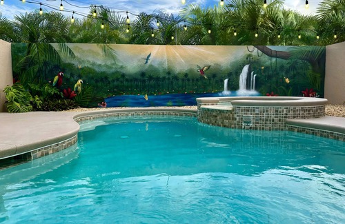 Fort Myers Villa | Spacious home for large groups!