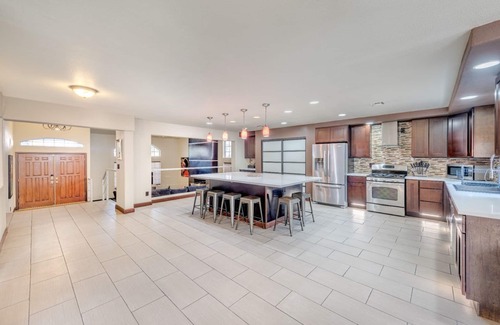 Green Valley North House | Spacious Home free early check-in if available!