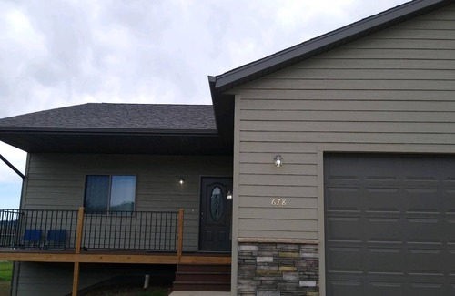 Whitewood House | Spacious home in the heart of the Black Hills 6 miles from Sturgis
