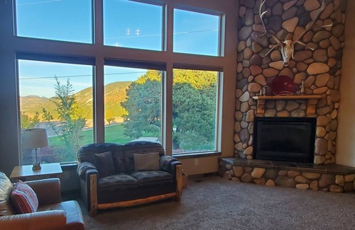 Parowan House | Spacious Home NEW GAME ROOM!! near Brian Head Ski Resort, Bryce Canyon and Zion.