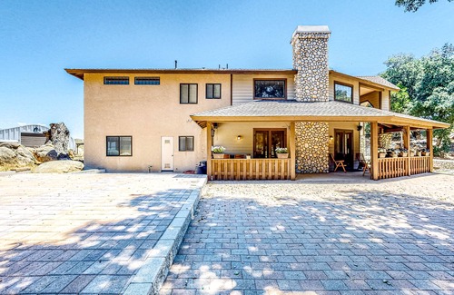 Banning House | Spacious home on 3.5 acres with covered patio, gourmet kitchen, & patio