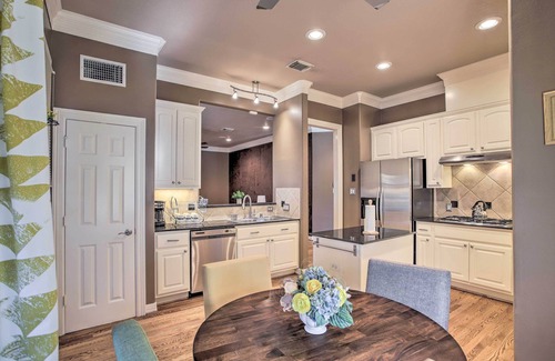 Houston House | Spacious Home w/Patio: 5 Mi to Memorial Park
