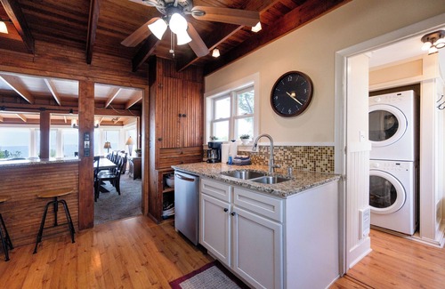 Grand Haven House | Spacious Home w/Stunning Views of Lake Michigan