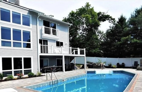 Haversham House | Spacious home with Pool & Hot Tub- Close to beaches