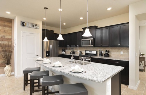 Briargrove House | Spacious Home with Private Pool, BBQ & Themed Rooms in Solterra Resort