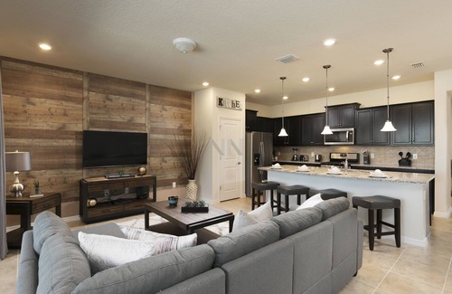 Briargrove House | Spacious Home with Private Pool, BBQ & Themed Rooms in Solterra Resort