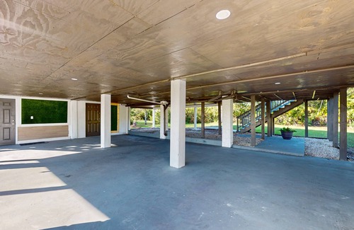 Charlotte Park House | Spacious home with private balcony , washer/dryer, and work space-dog friendly