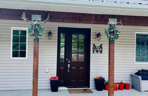 Hoonah House | Spacious Hoonah House, five bedrooms/two & half bathrooms in nice quiet area