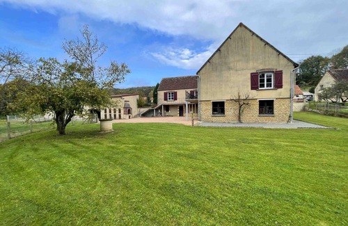 Moutiers au Perche Cottage | Spacious house in the heart of Perche, enclosed garden, WIFI, pets allowed