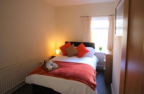 Cleethorpes House | Spacious House in Cleethorpes - sleeps 10