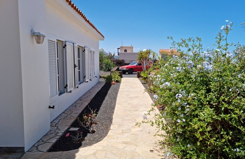 La Oliva House | Spacious House with Garden and Outstanding Views in El Roque, El Cotillo