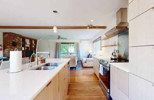 Cushing House | Spacious House with Modern Comforts and Nature's Playground Await