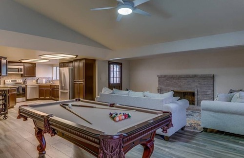 Mesa House | Spacious House with pool and 3 king size beds near A's & Cubs Spring Training !