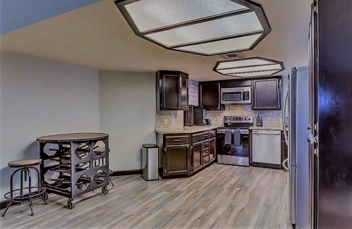 Mesa House | Spacious House with pool and 3 king size beds near A's & Cubs Spring Training !