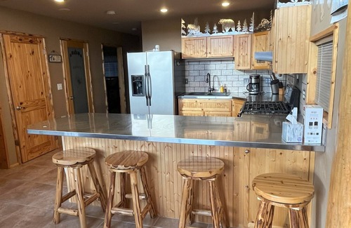 Island Park Cabin | Spacious Island Park cabin close to Yellowstone