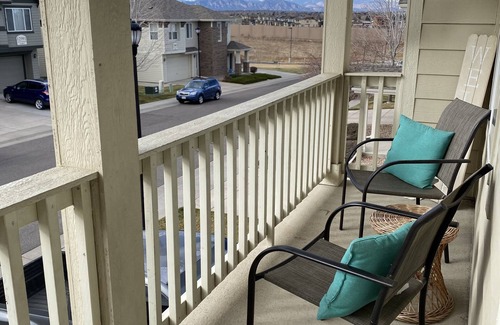 Thornton House | Spacious |King Size| Pool | Full Kitchen | Patio