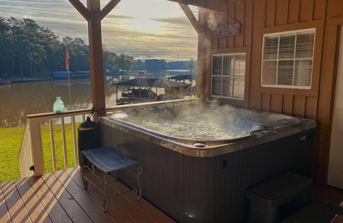 Eatonton House | Spacious Lake House for Family Fun with Hot Tub, Arcade, Pool Table and more