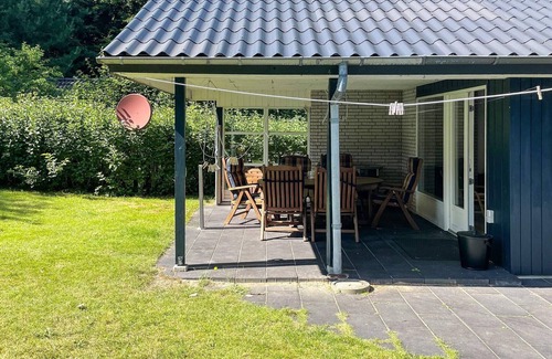 Ansager House | Spacious Lakeside Retreat