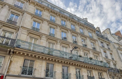Quartier de la Porte-Saint-Denis Apartment | Spacious & lovely flat-Up to 10 guests-Paris 10