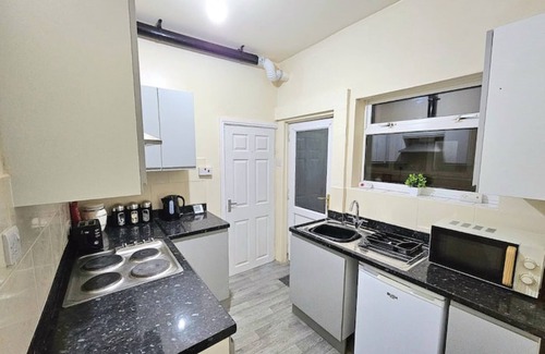 Coventry House | *Spacious/Luxury/Near City Center/Free Parking*nn