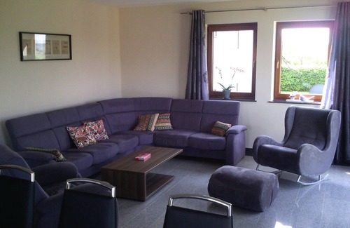 Denterhof Villa | Spacious Mansion in Feuerscheid with Garden