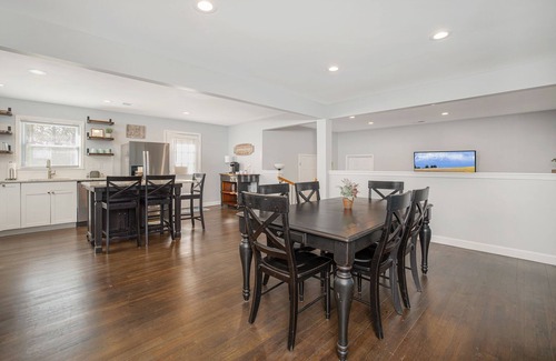 Stallings House | Spacious Matthews Getaway | Large Patio, Parking
