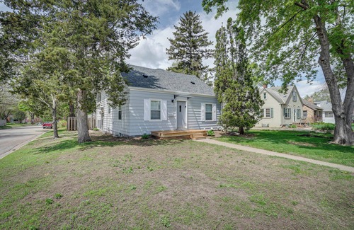 Richfield House | Spacious Minneapolis Home Rental: 8 Mi to Downtown