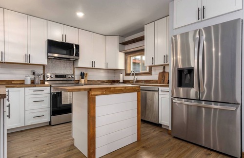 Anaconda House | Spacious & Modern Anaconda Home