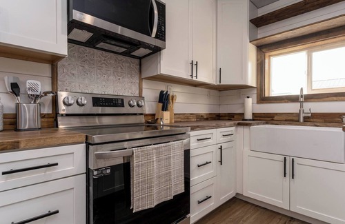 Anaconda House | Spacious & Modern Anaconda Home