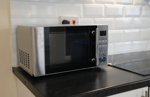 Luton Apartment | Spacious Modern Flat In Luton Town Centre