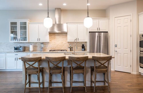 Queen Creek House | Spacious Monthly Stay: Heated Pool, Spa, Sleeps 14