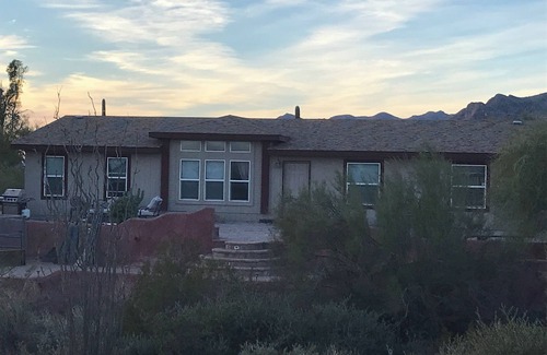 Apache Junction House | Spacious Mountain View Property with no Snow!