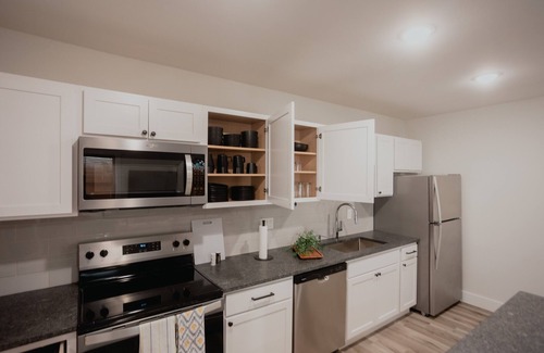 Dodge City Apartment | Spacious NEW 2 bedroom Downtown Loft, The Rory!