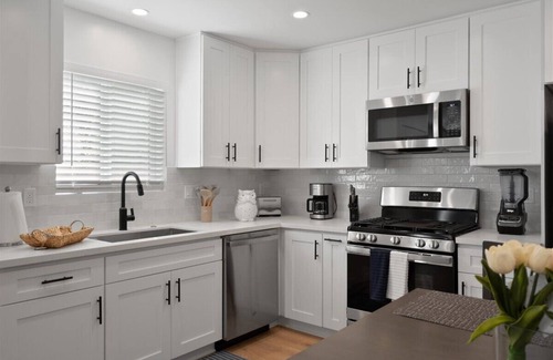 Southwest Anaheim Condo | Spacious New 2 BR Near Disney