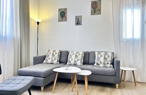 Centro Villa | Spacious new home, 3 bedrooms, near center and beach, parking, WIFI, air conditioning