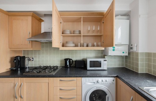Warwick Apartment | Spacious Pimlico 2BR, 12 mins to Victoria Station, by Blueground