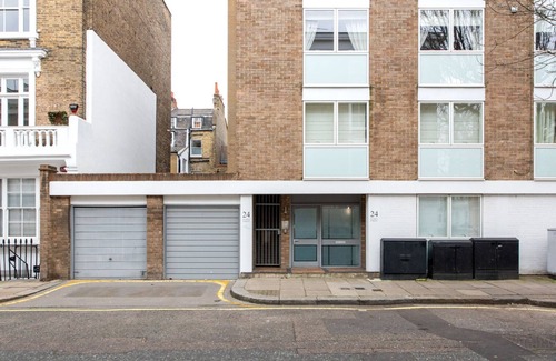 Warwick Apartment | Spacious Pimlico 2BR, 12 mins to Victoria Station, by Blueground