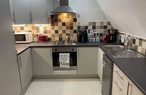 Portrush Apartment | Spacious Portrush 3 bed West Strand apartment close to golf course