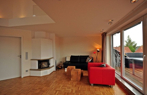 Bielefeld Apartment | Spacious, prestigious and comfortably furnished 3-room apartment