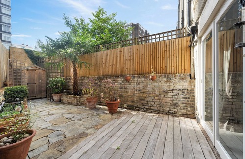 Primrose Hill Apartment | Spacious Primrose 2BR/3BA Duplex in Central London