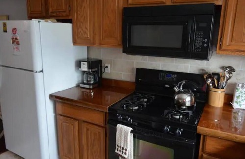 Oswego Apartment | Spacious Private 1br apt King Bed Queen Pullout Jacuzzi Smart TVs WiFi Kitchen