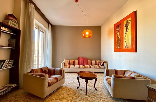 Sanremo Apartment | Spacious, quiet and bright vintage apartment overlooking the sea and mountains