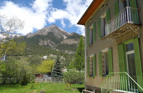Jausiers House | Spacious Quiet House Near The Center Of The Village