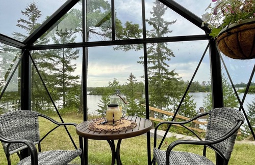 International Falls House | Spacious Rainy Lake accommodation. Beautiful views of Voyageurs National Park.
