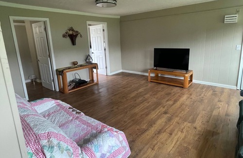Middlesboro House | Spacious Renovated Ranch Retreat near Tackett Creek & Cumberland Gap Park, & LMU