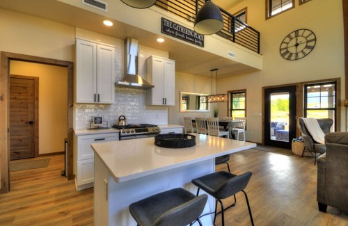 Red Lodge Apartment | Spacious Retreat w/Rooftop Patio