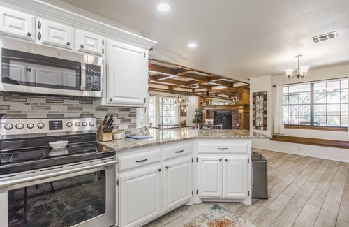 Edmond House | Spacious Retreat with Shaded Yard & Games
