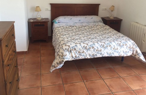 Aracena House | Spacious room with mountain views